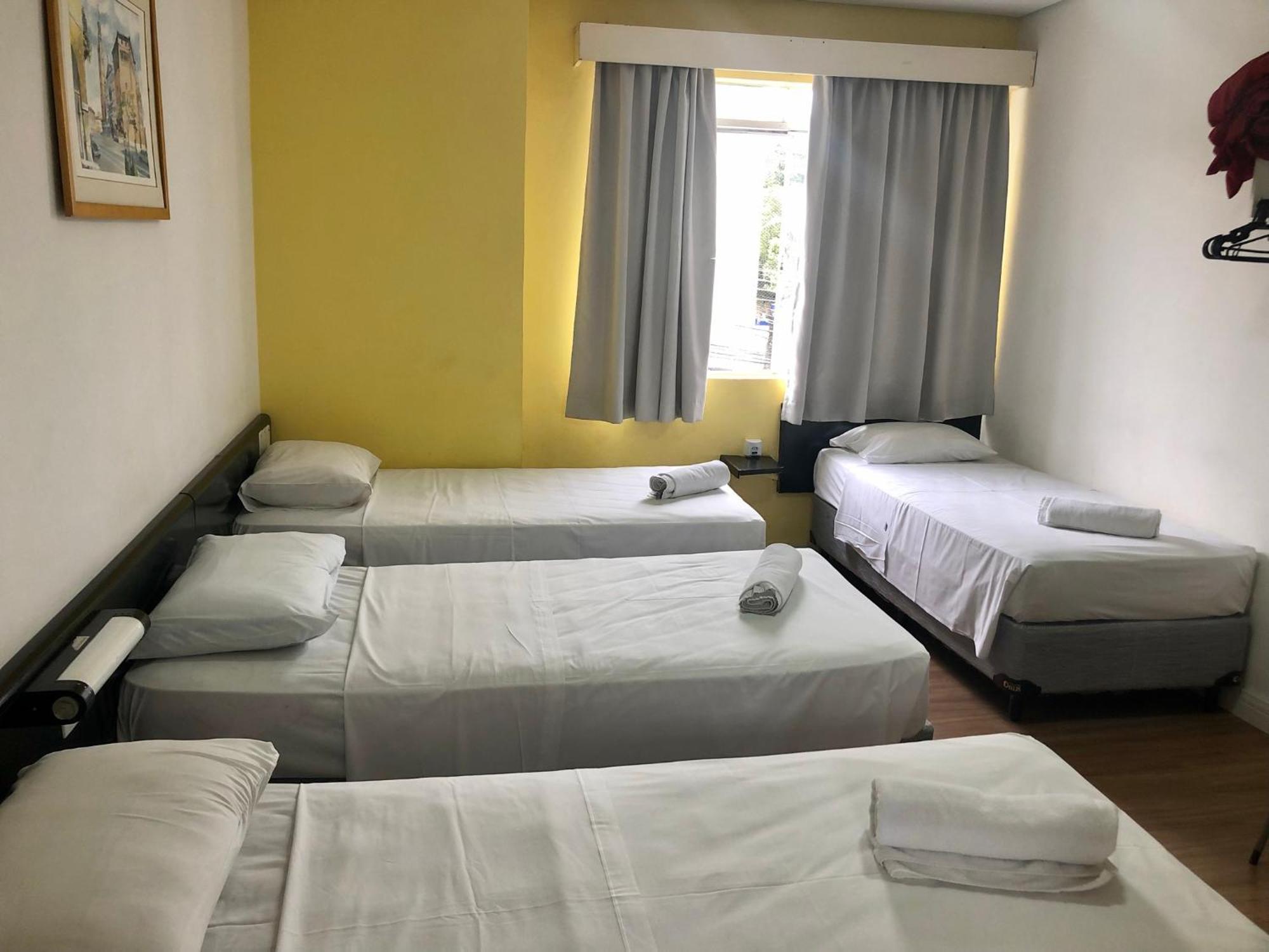 Hotel Blumenau Centro Curitiba Chambre photo