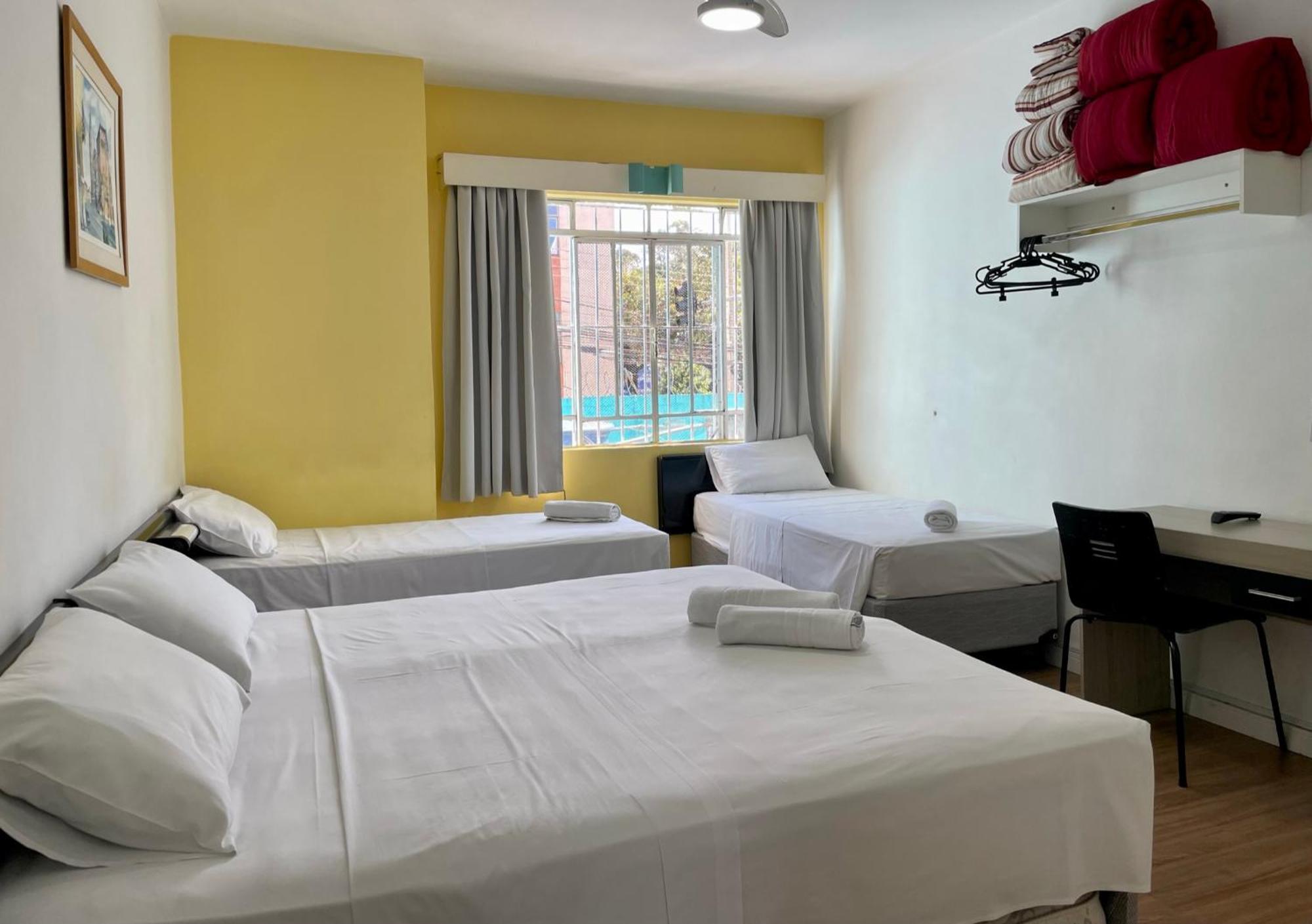 Hotel Blumenau Centro Curitiba Chambre photo